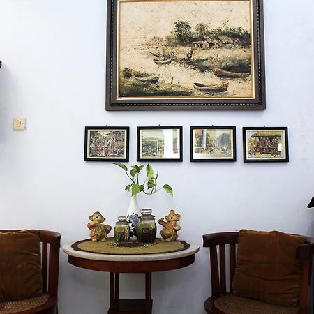 Griya Kedasih Guesthouse Джокьякарта Экстерьер фото
