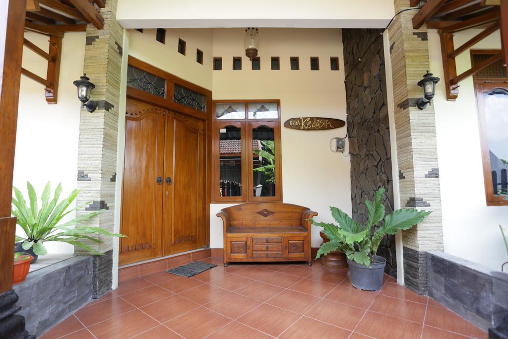 Griya Kedasih Guesthouse Джокьякарта Экстерьер фото